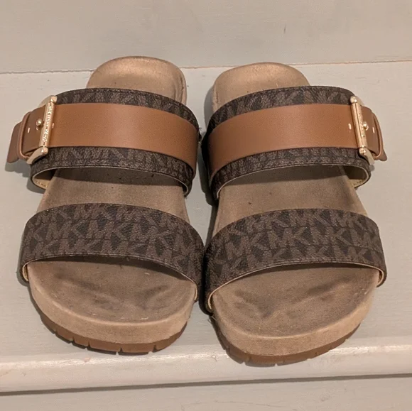 Michael Kors Sandals - Picture 3 of 7